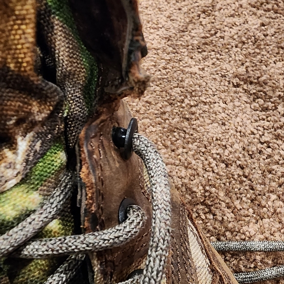 Insulated and Waterproof hiking/hunting boots - Picture 5 of 11